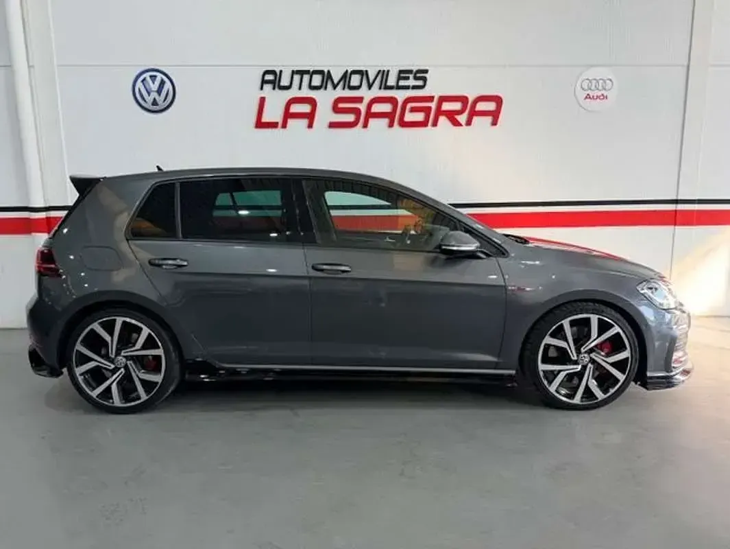 Usado VW Golf VII GTI 245 CV (180 kW) 2018 Gris Utilitario