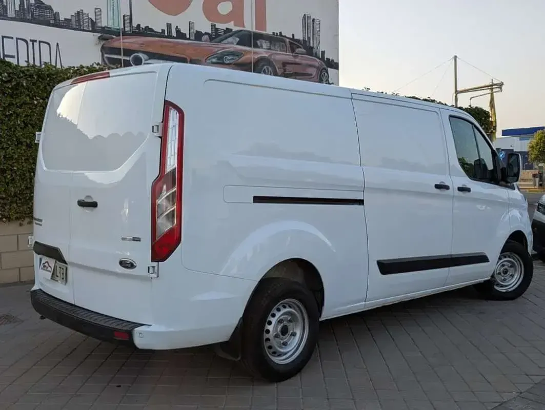 Usado Ford Transit Custom 131 CV (96 kW) 2021 Blanco Van
