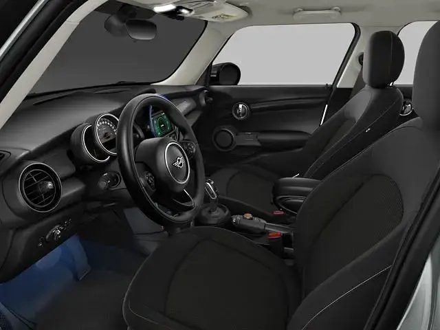 Käytetty Mini Cooper 136 HP (100 kW) 2021 Viistoperä
