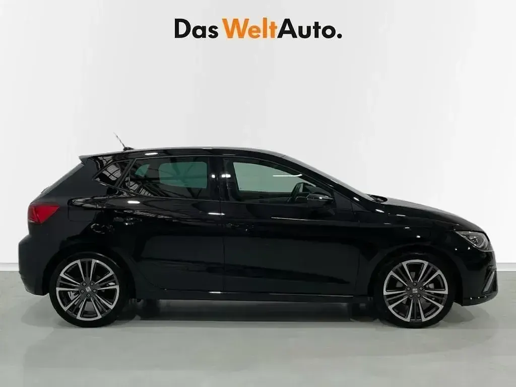 Usado Seat Ibiza FR 150 CV (110 kW) 2024 Negro Utilitario