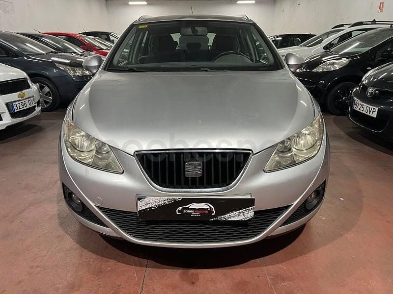 Usado Seat Ibiza ST Reference 90 CV (66 kW) 2010 Gris / plata Familiar