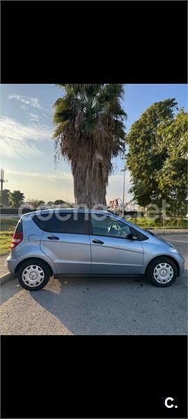 Usado Mercedes A180 Exclusive 109 CV (80 kW) 2009 Azul Monovolumen