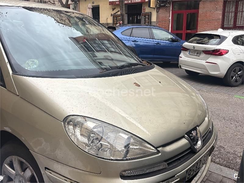 Usado Peugeot 807 Premium 136 CV (100 kW) 2010 Verde Monovolumen