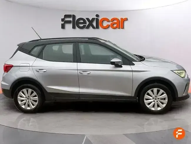 Używany Seat Arona Style 110 KM (80 kW) 2023 Szary SUV