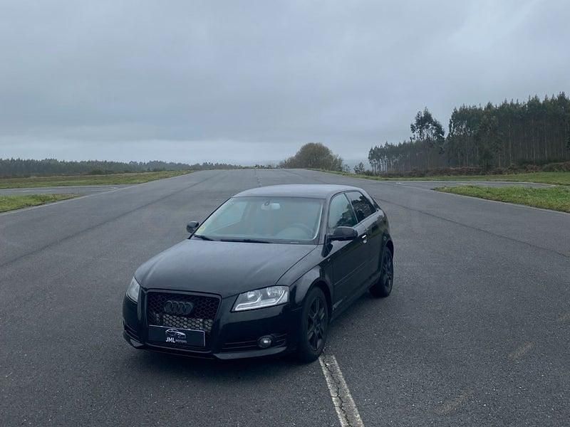 Usado Audi A3 Attraction 105 CV (77 kW) 2011 Negro Utilitario