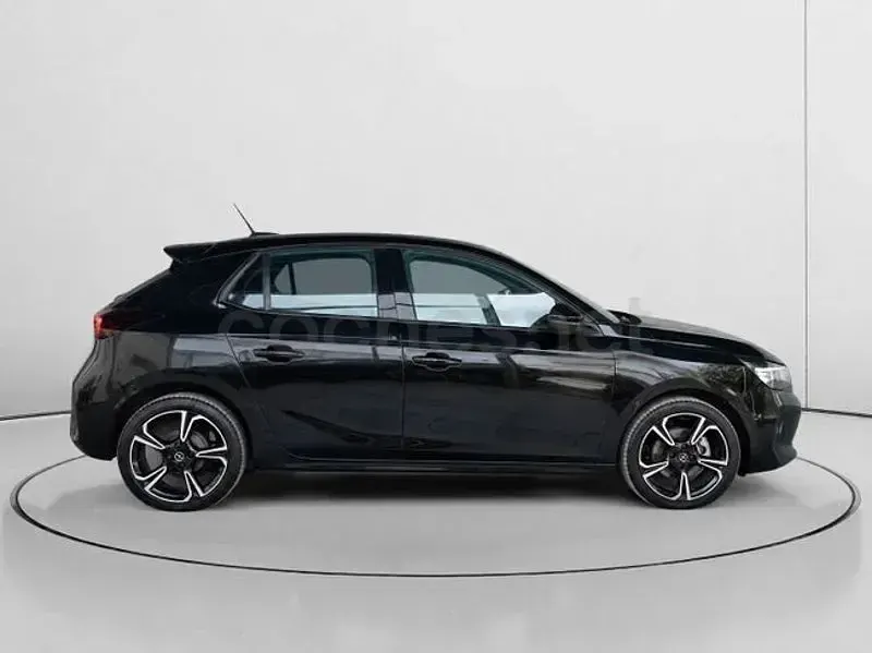 Usado Opel Corsa 100 CV (73 kW) 2024 Negro Utilitario