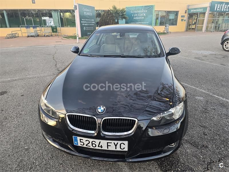 Usado BMW 320 170 CV (125 kW) 2007 Gris / plata Coupe