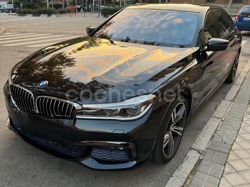 Negro Usado 2017 BMW 740 iPerformance Berlina | 39.000 € - Imagen 1/4