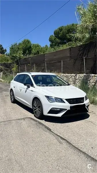 Usado Seat Leon ST FR 150 CV (110 kW) 2017 Blanco Familiar