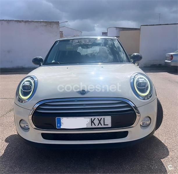 Usado Mini Cooper D 116 CV (85 kW) 2019 Beige Utilitario