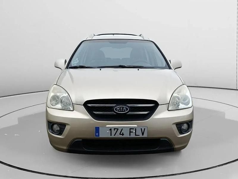 Usado Kia Carens Active 141 CV (103 kW) 2007 Beige Monovolumen