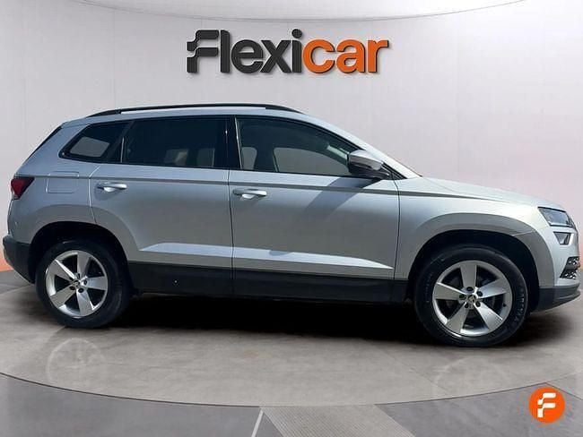 Usado Skoda Karoq Ambition 150 CV (110 kW) 2021 Gris / plata SUV