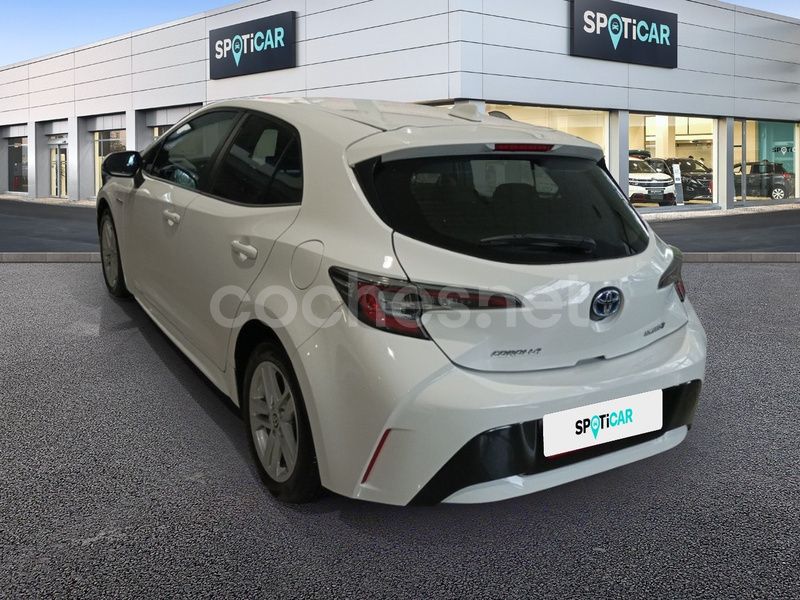 Usado Toyota Corolla Active 122 CV (89 kW) 2020 Blanco Berlina