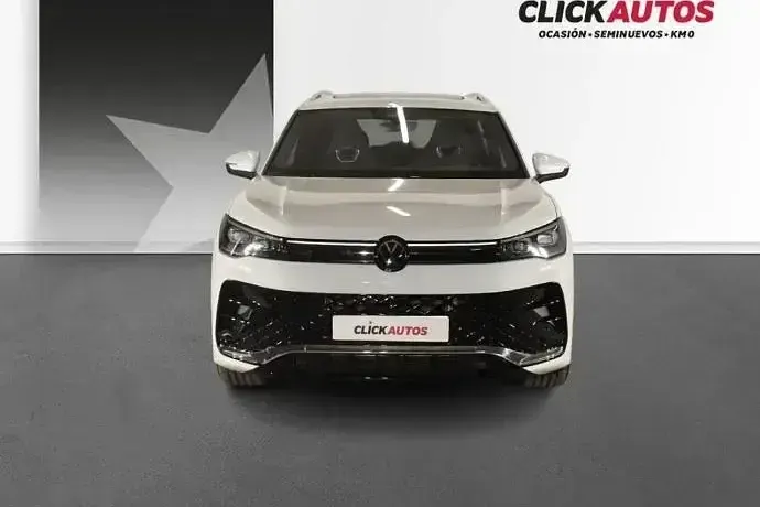 Usado VW Tiguan R-line 150 CV (110 kW) 2025 Gris SUV
