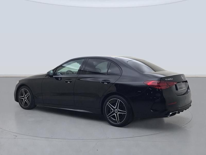 Usado Mercedes C220 AMG line 200 CV (147 kW) 2025 Negro Berlina