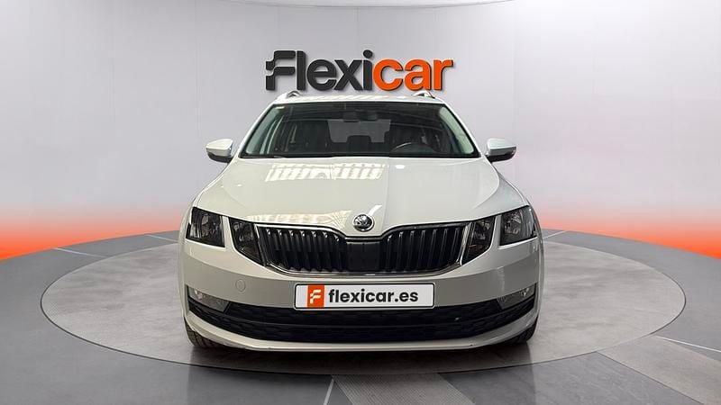Usado Skoda Octavia Active 116 CV (85 kW) 2018 Blanco Berlina