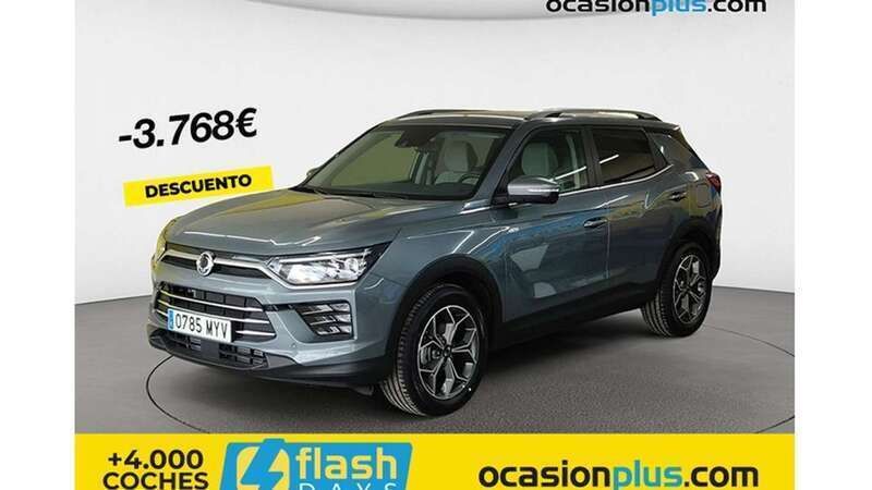 Gris Nuevo 2025 Ssangyong Korando SUV | 24.082 € (Precio justo) - Imagen 1/4