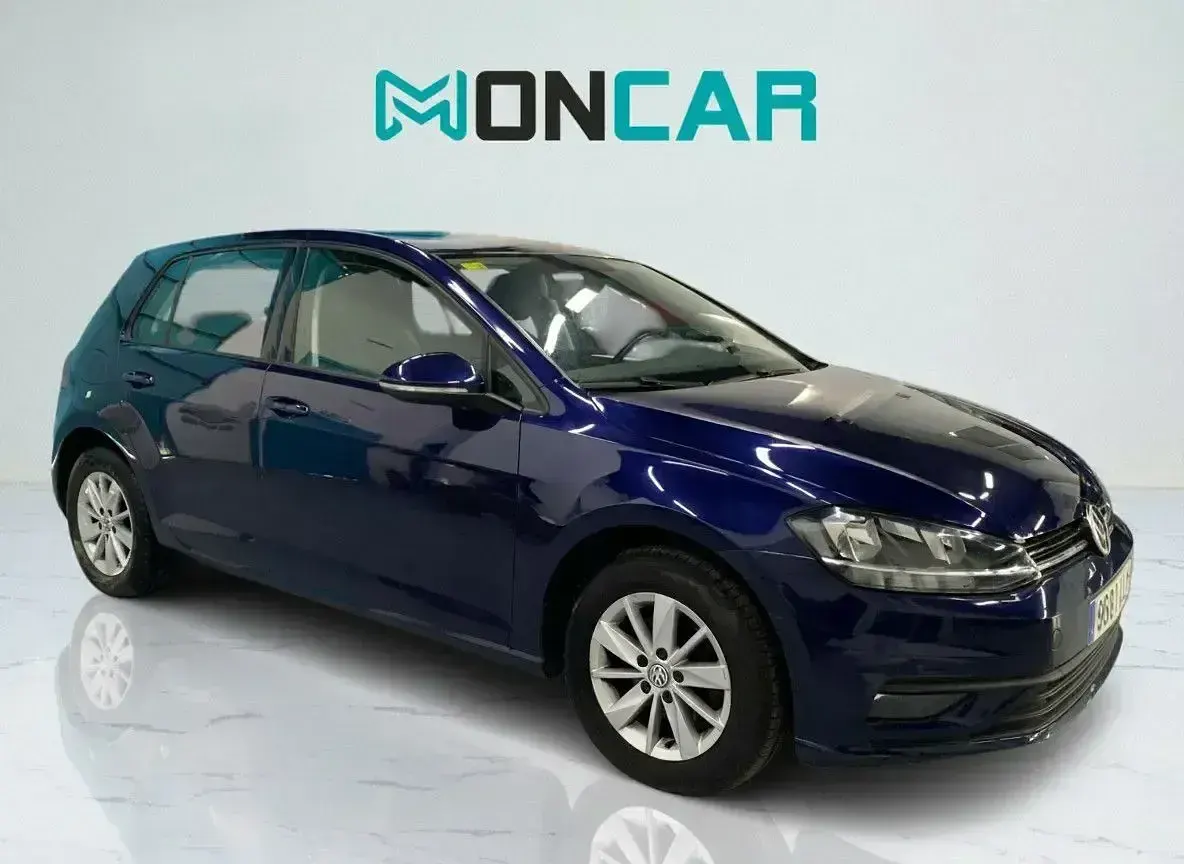 Usado VW Golf VIII 110 CV (80 kW) 2020 Azul Familiar