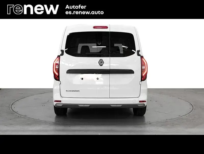 Usado Renault Kangoo 95 CV (69 kW) 2025 Blanco Monovolumen