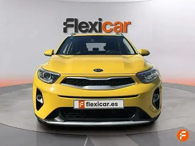 Usado Kia Stonic 100 CV (73 kW) 2018 Amarillo SUV