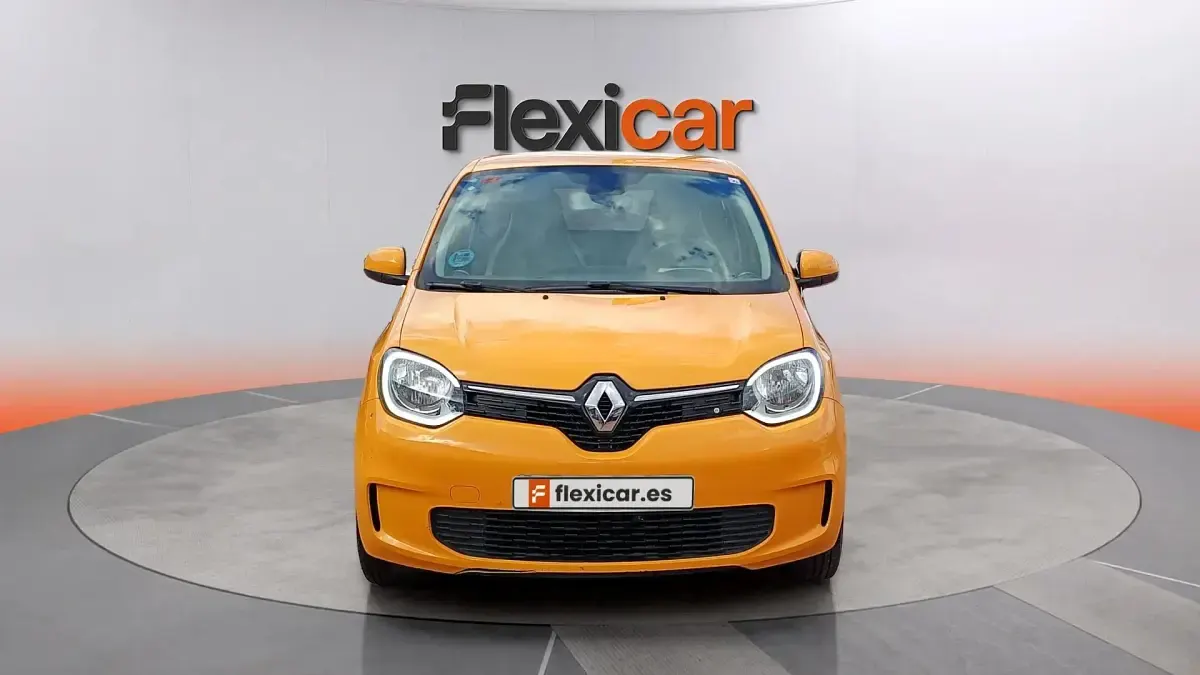 Usado Renault Twingo Zen 65 CV (47 kW) 2021 Amarillo Utilitario
