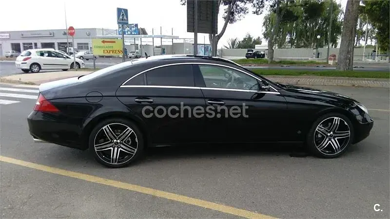 Usado Mercedes CLS350 292 CV (214 kW) 2006 Negro Berlina
