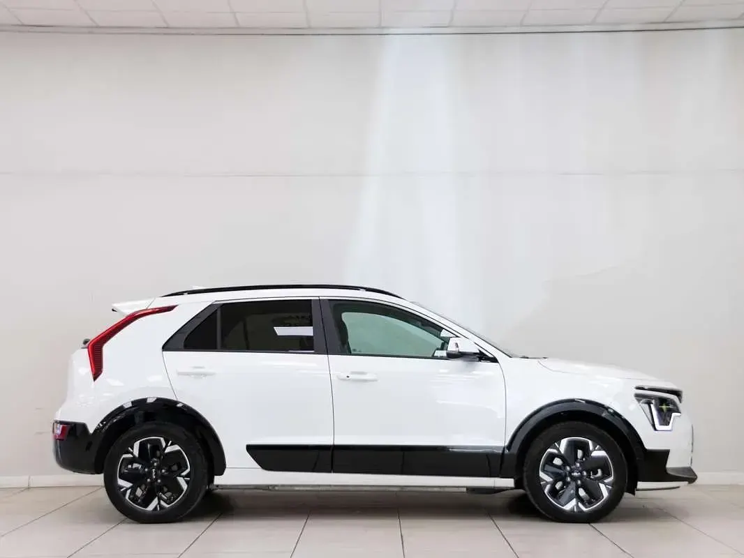 Usado Kia e-Niro 150 kW (204 CV) 2024 Blanco SUV