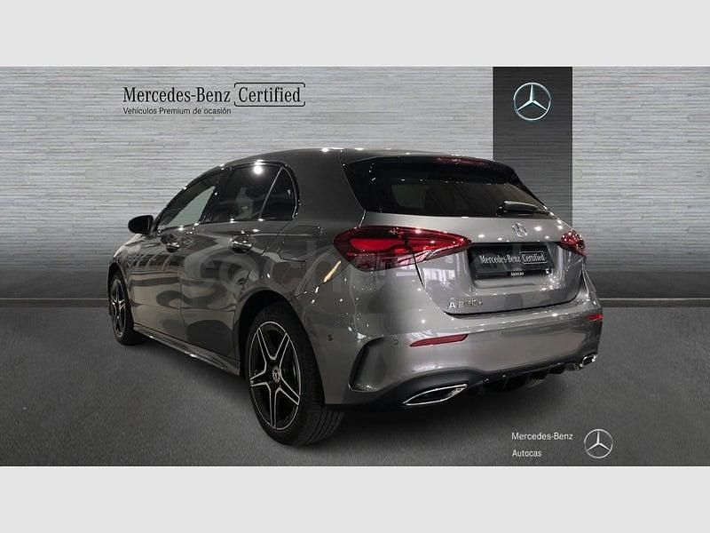 Usado Mercedes A250 218 CV (160 kW) 2025 Gris / plata Berlina