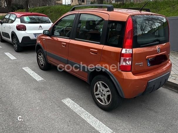 Usado Fiat Panda Dynamic 70 CV (51 kW) 2008 Naranja Utilitario