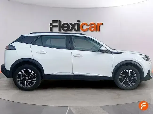 Usado Peugeot 2008 Allure 100 CV (73 kW) 2020 Blanco SUV