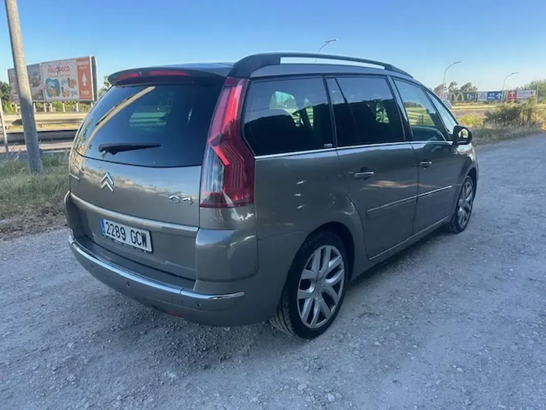 Usado Citroën Grand C4 Picasso Exclusive 136 CV (100 kW) 2008 Marrón Monovolumen