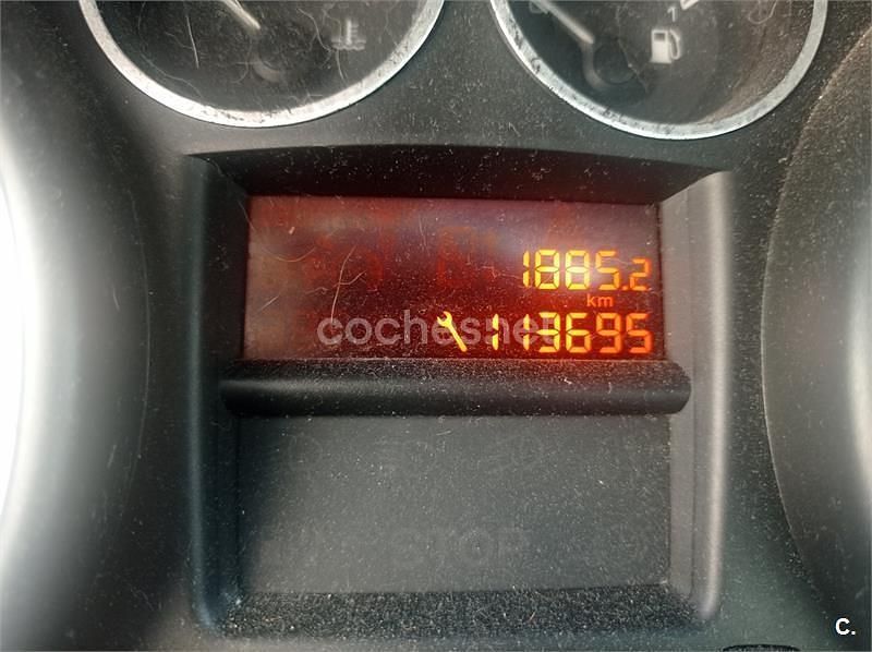 Usado Peugeot 308 Sport 136 CV (100 kW) 2007 Azul Utilitario