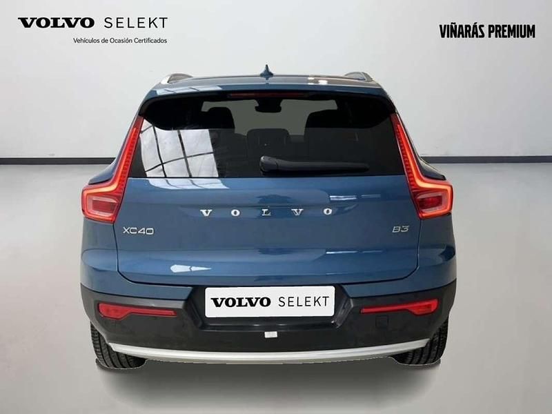 Usado Volvo XC40 Core 129 CV (94 kW) 2025 Azul SUV