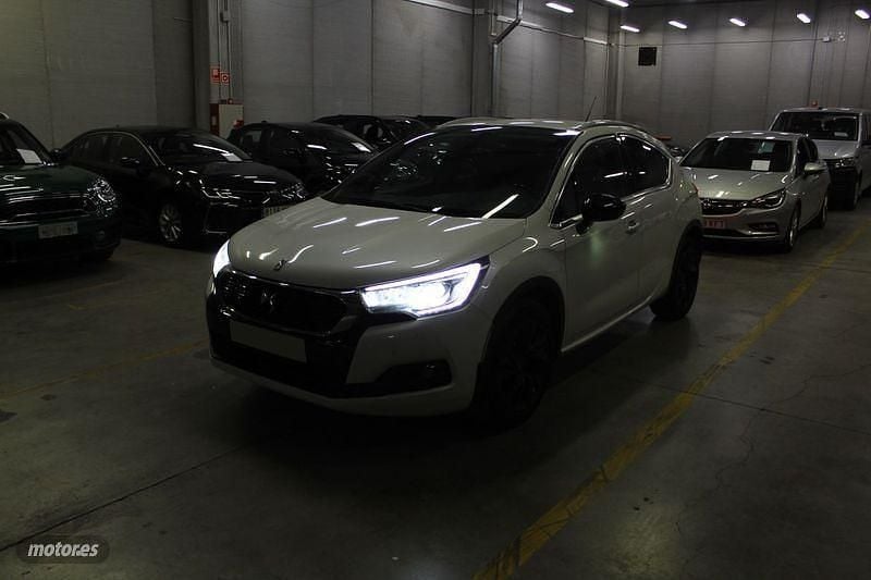 Usado DS Automobiles DS4 Style 119 CV (87 kW) 2018 Blanco Berlina
