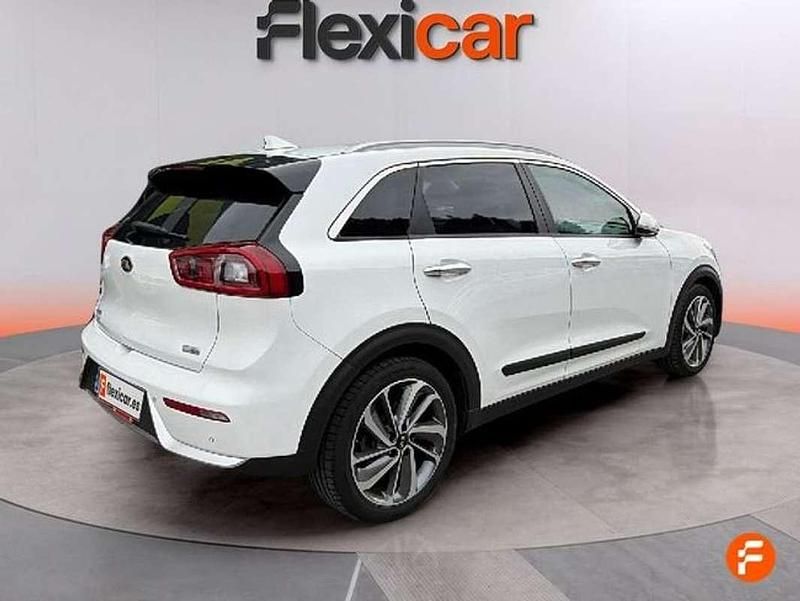 Usado Kia Niro 141 CV (103 kW) 2018 Blanco SUV
