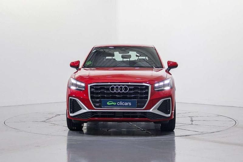 Usado Audi Q2 S-Line 150 CV (110 kW) 2024 Rojo SUV