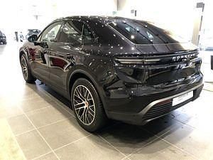 Usado Porsche Macan 379 kW (516 CV) 2025 Negro SUV