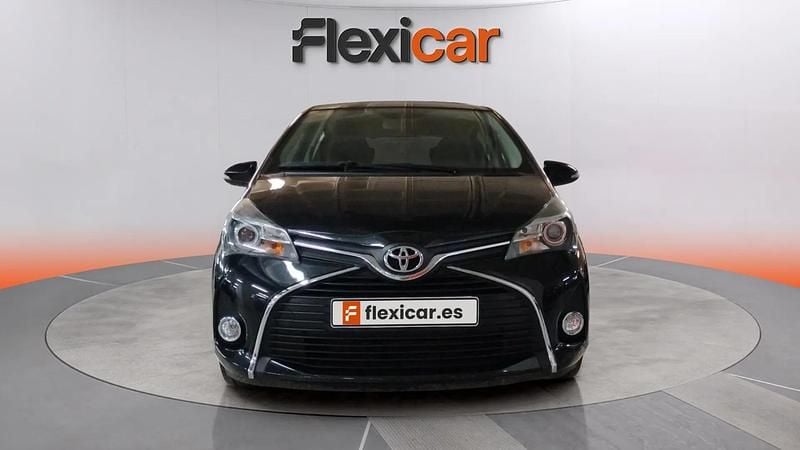 Usado Toyota Yaris Active 69 CV (50 kW) 2016 Negro Utilitario