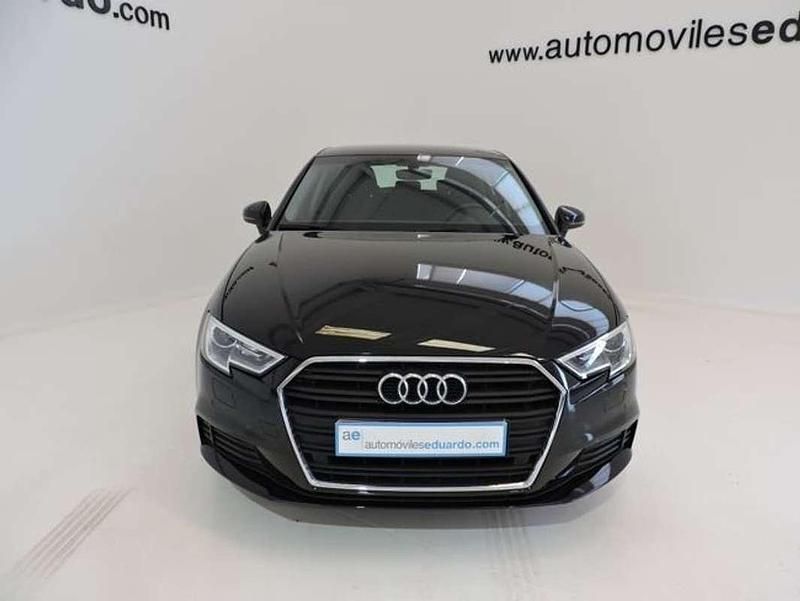 Usado Audi A3 Sportback Business 116 CV (85 kW) 2020 Negro Utilitario