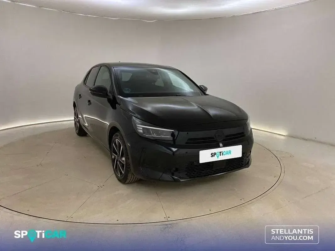 Begagnad Opel Corsa 101 HK (74 kW) 2025 Svart Halvkombi