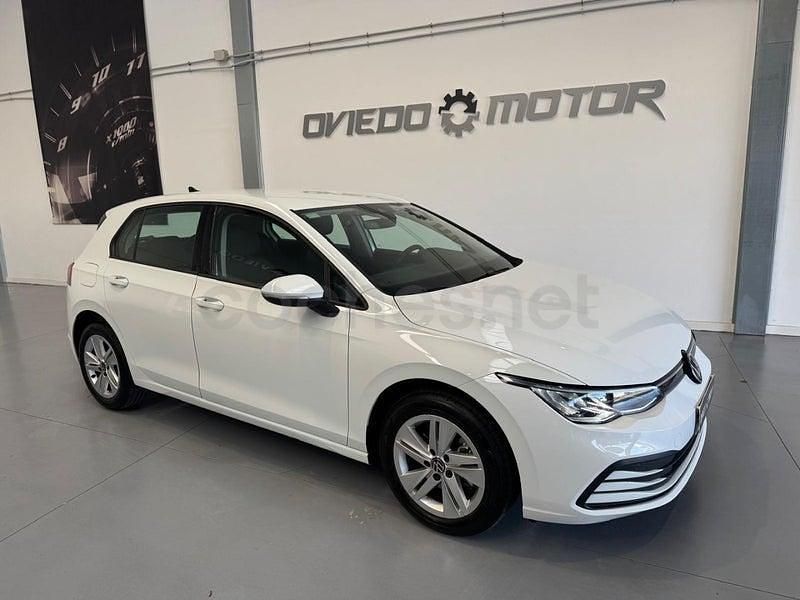 Usado VW Golf VIII Life 115 CV (84 kW) 2021 Blanco Berlina