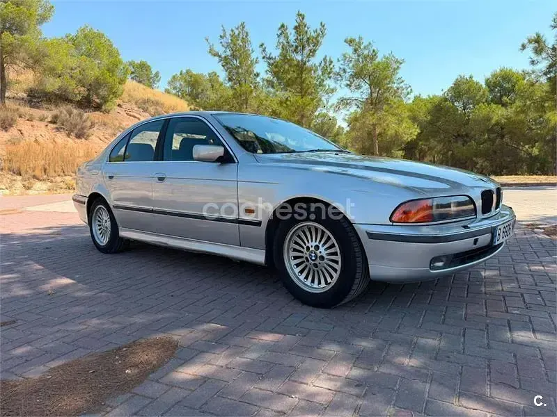 Usado BMW 530 184 CV (135 kW) 2000 Gris / plata Berlina