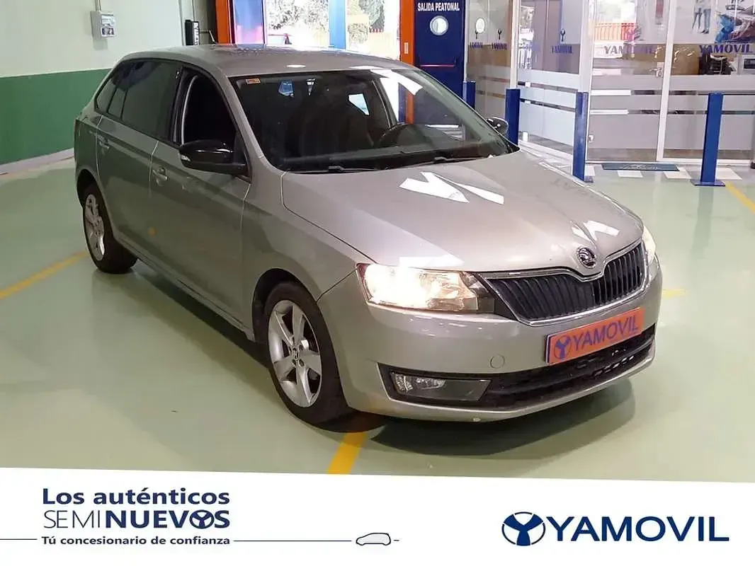 Usado Skoda Rapid 90 CV (66 kW) 2017 Beige Utilitario