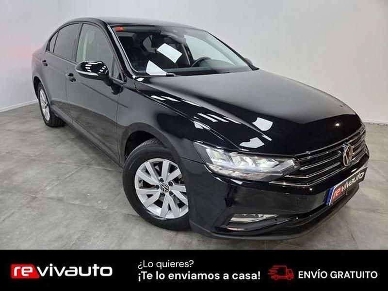 Usado VW Passat Business 122 CV (89 kW) 2020 Negro Berlina