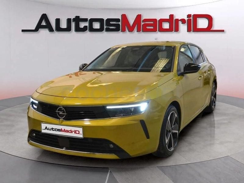 Usado Opel Astra Elegance 130 CV (95 kW) 2023 Amarillo Berlina