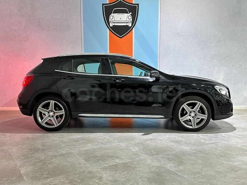 Usado Mercedes GLA200 AMG line 156 CV (114 kW) 2015 Negro SUV