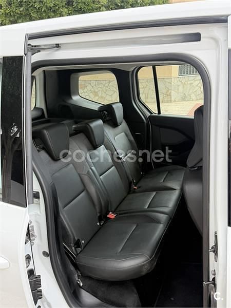 Begagnad Nissan Townstar N-Connecta 130 HK (95 kW) 2025 Vit Minibuss