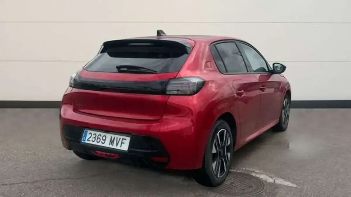 Usado Peugeot 208 Allure 102 HP (75 kW) 2024 Vermelho Citadino