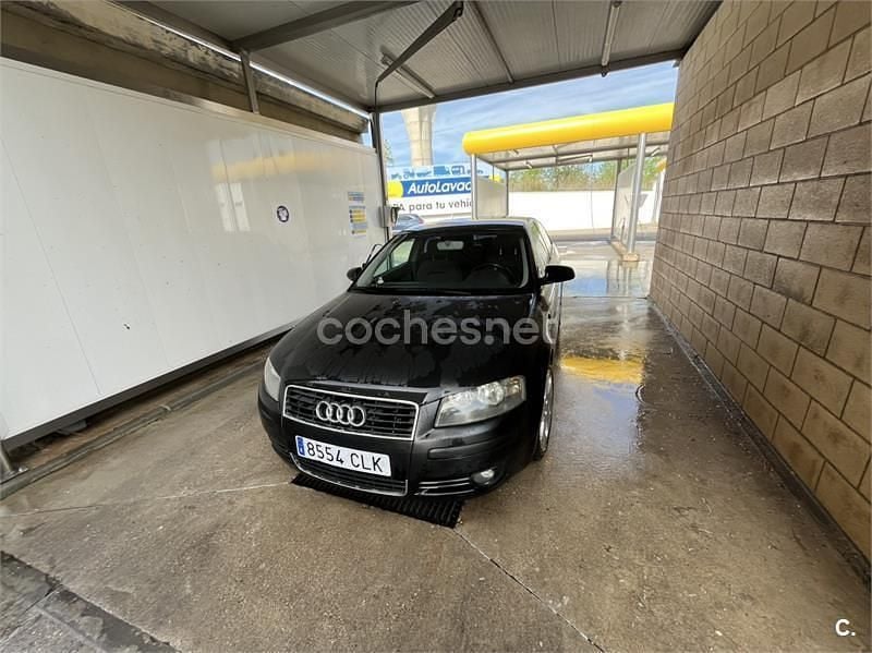 Käytetty Audi A3 Ambition 100 HP (73 kW) 2003 Musta Viistoperä