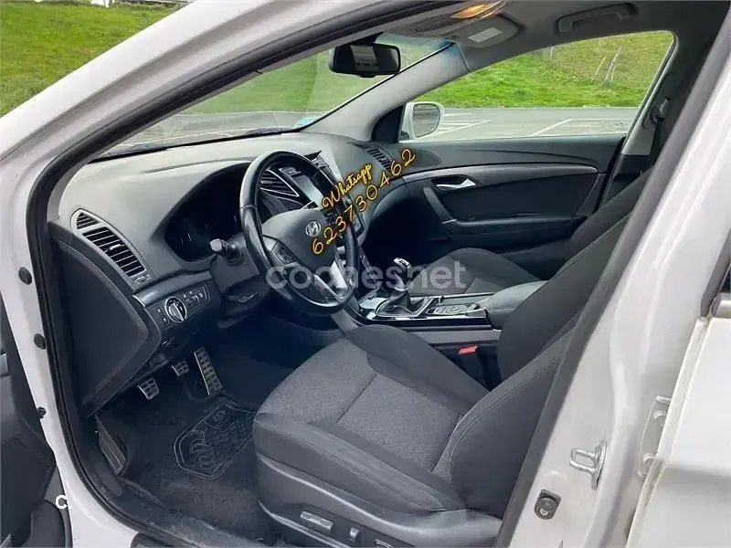 Usado Hyundai i40 Style 136 CV (100 kW) 2015 Blanco Berlina